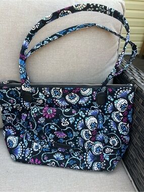 Vera Bradley Bramble 2018 Quilted Zip Top Shoulder Tote Blue Purple